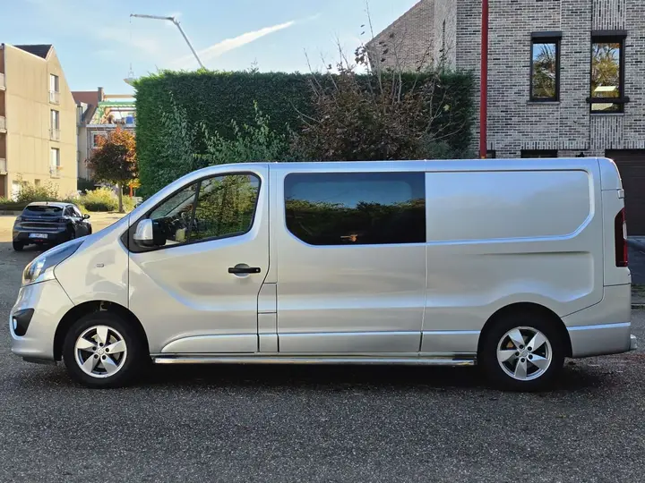 Opel Vivaro 2017 photo 3