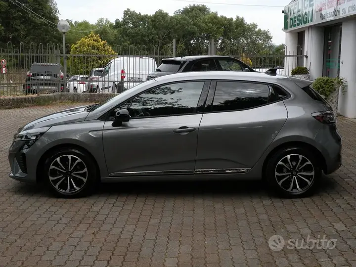 Renault Clio 2025 photo 3