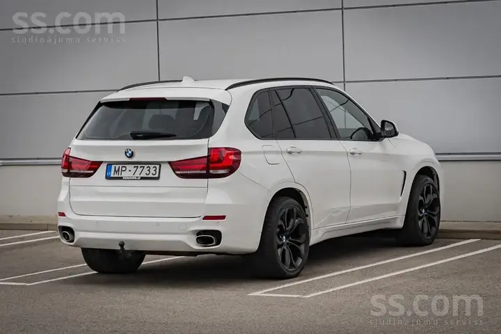 BMW X5 2015 photo 4