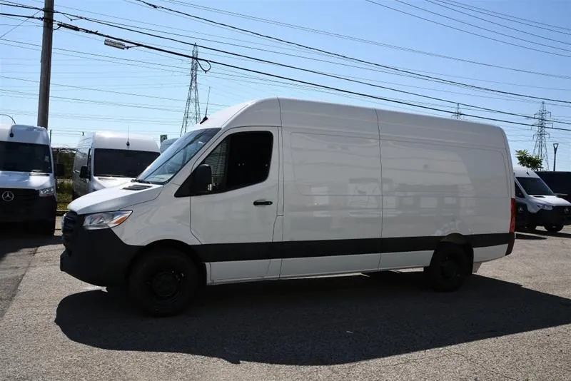 Mercedes-Benz Sprinter 2025 photo 3