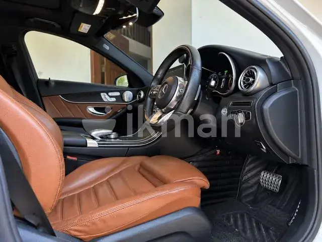 Mercedes-Benz C200 2020 photo 4