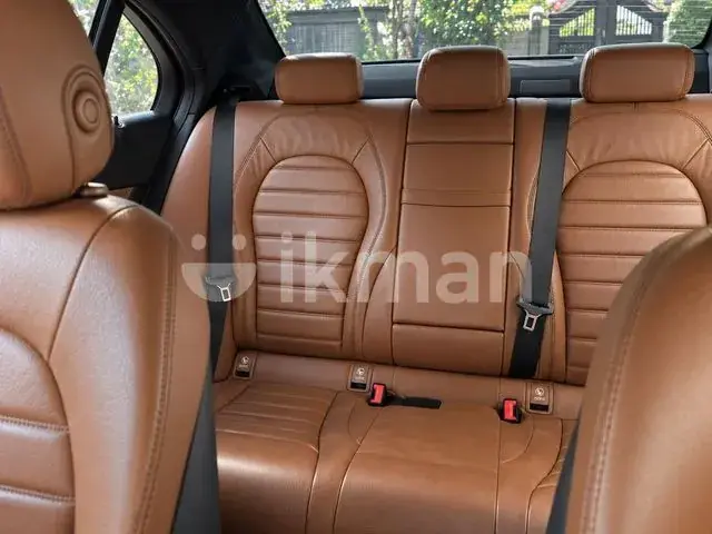 Mercedes-Benz C200 2020 photo 3