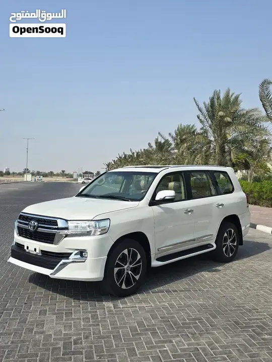 Toyota Land Cruiser 2017 photo 3