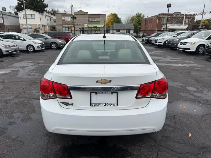 Chevrolet Cruze 2011 photo 5