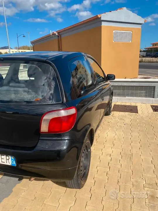 Toyota Yaris 2001 photo 4