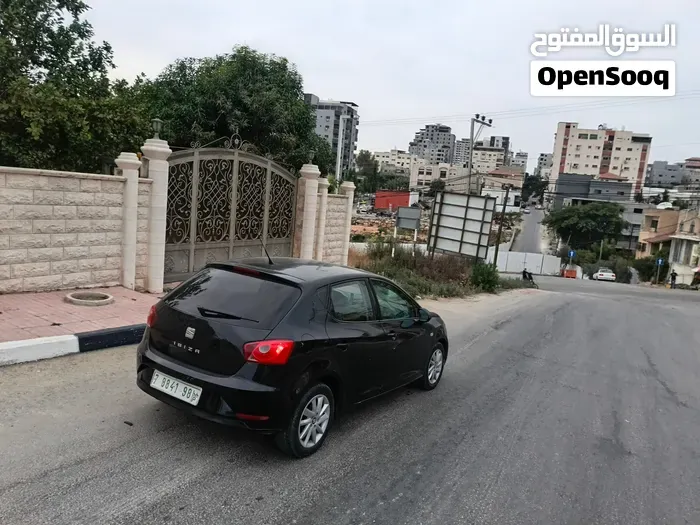 Seat Ibiza 2015 photo 3