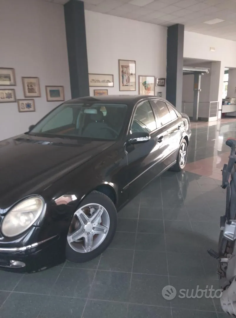 Mercedes-Benz E 270 2003 photo 3