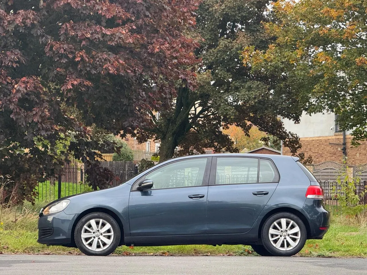 Volkswagen Golf 2010 photo 5