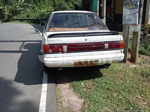Nissan Sunny 1989 photo 3