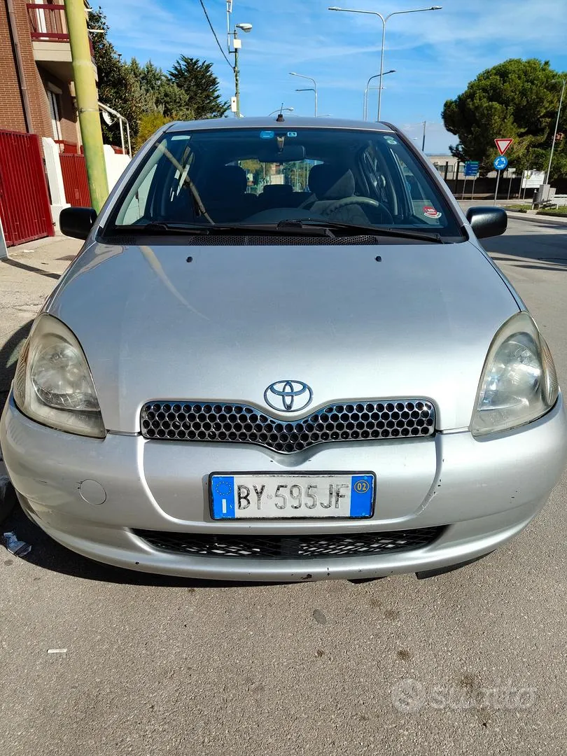 Toyota Yaris 2002 photo 4