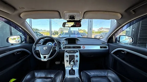 Volvo V70 2013 photo 5