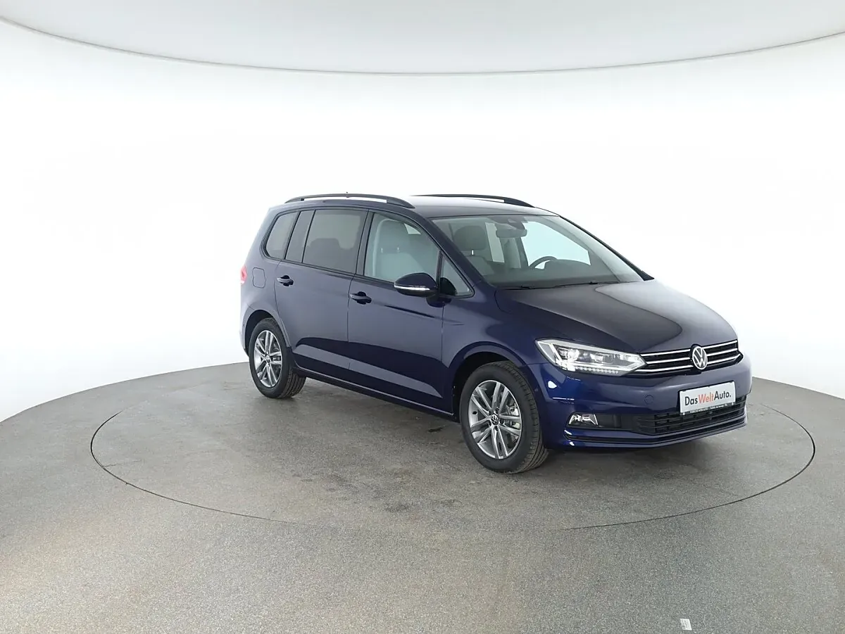 Volkswagen Touran 2026 photo 3