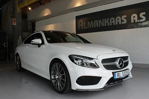Mercedes-Benz C200 2016 photo 2