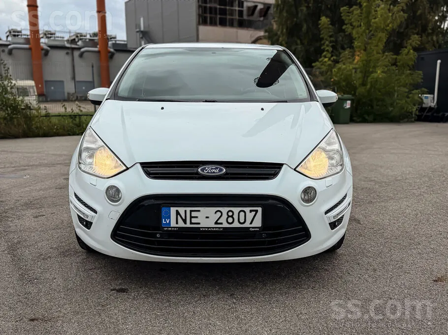Ford S-Max 2013 photo 3