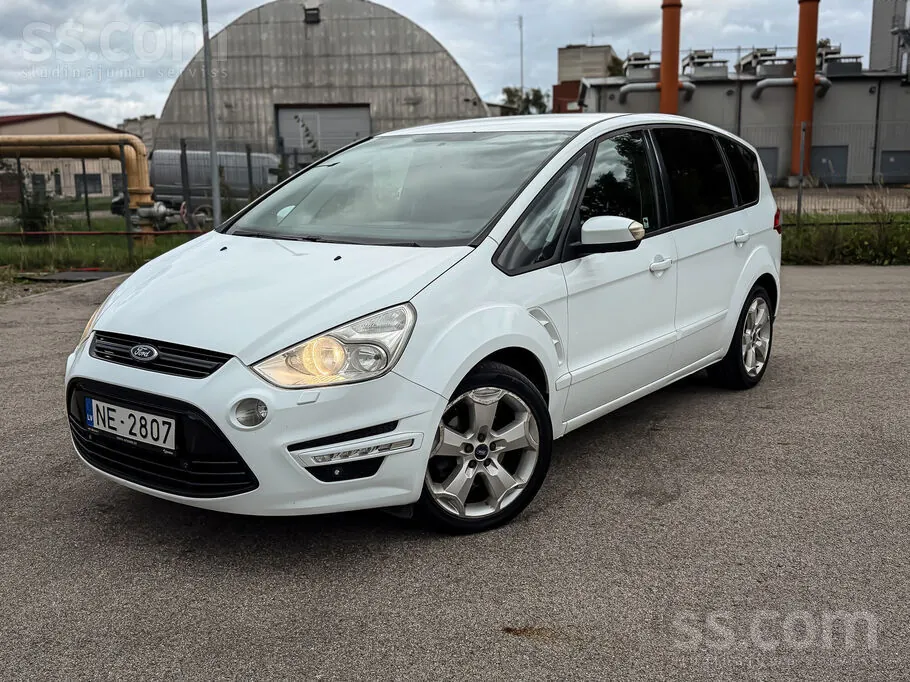 Ford S-Max 2013 photo 2