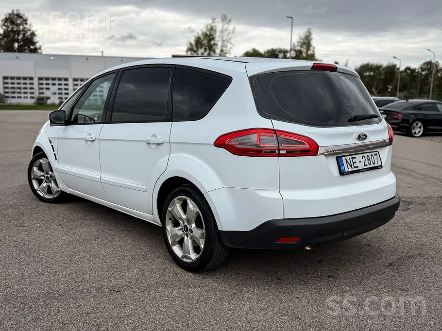 Ford S-Max 2013 photo 5
