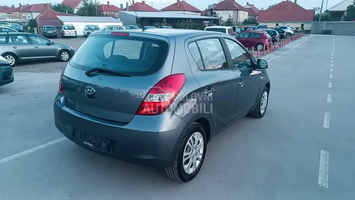 Hyundai I20 2010 photo 5