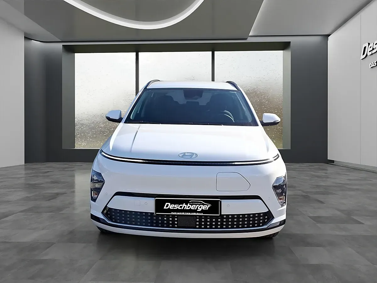 Hyundai Kona photo 3