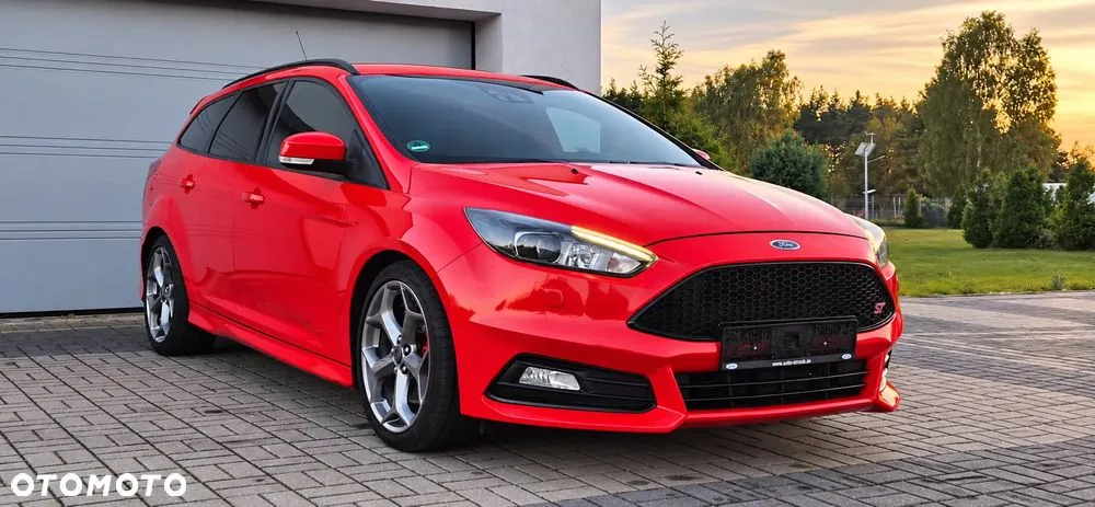 Ford Focus 2015 photo 2