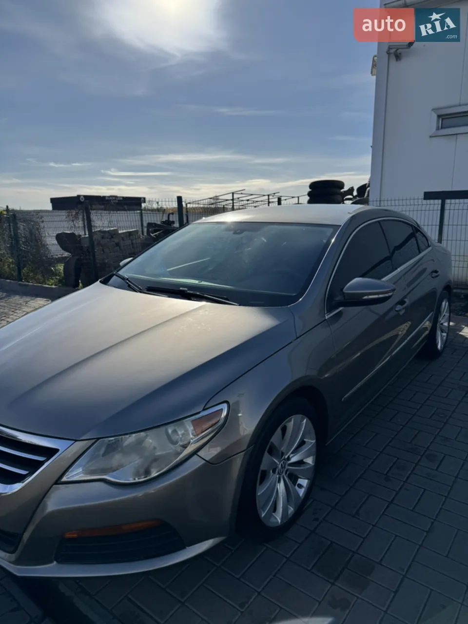 Volkswagen Cc / Passat Cc 2011 photo 2