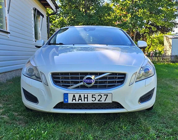 Volvo S60 2013 photo 3