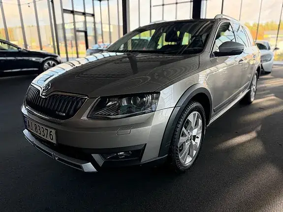 Skoda Octavia Scout 2015 photo 4