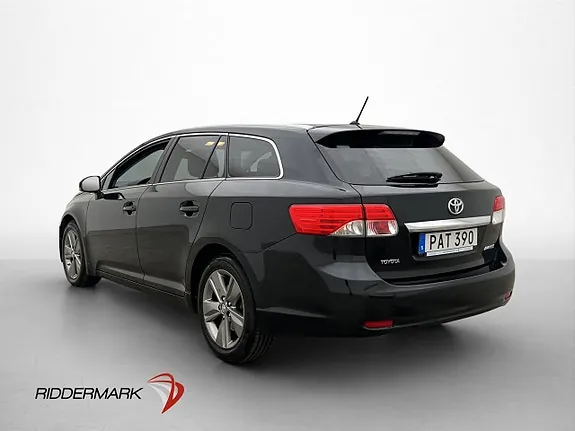 Toyota Avensis 2014 photo 5