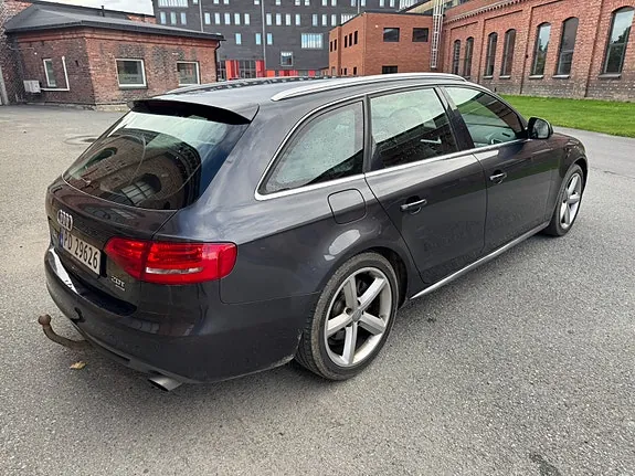 Audi A4 2009 photo 3