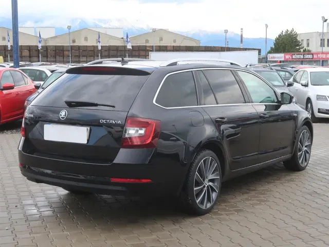 Skoda Octavia Combi 2017 photo 4
