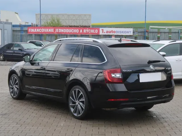Skoda Octavia Combi 2017 photo 3