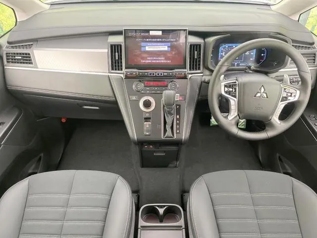 Mitsubishi Delica D 2026 photo 2