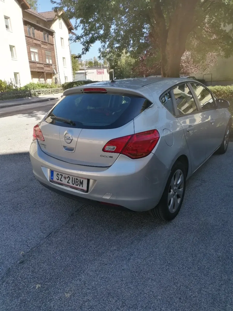 Opel Astra 2005 photo 3