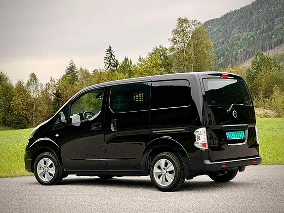 Nissan E-Nv200 2021 photo 2