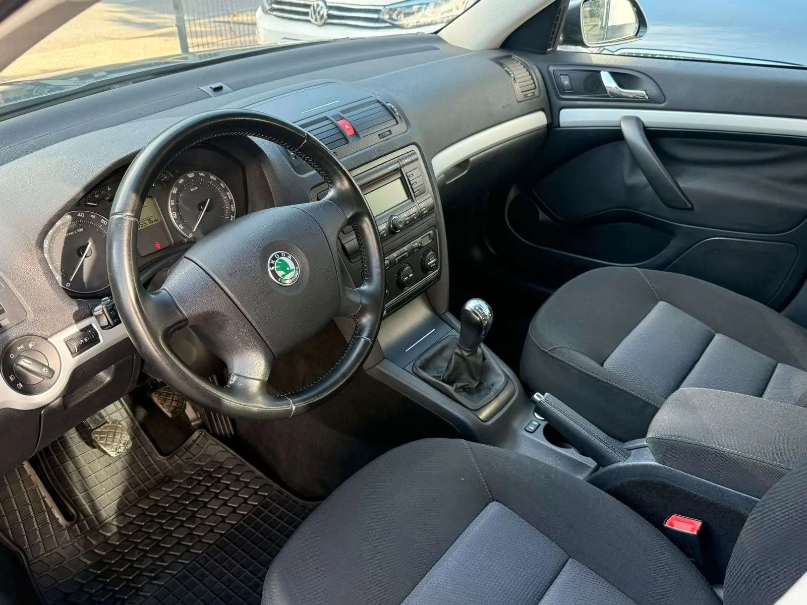 Skoda Octavia Combi 2008 photo 5