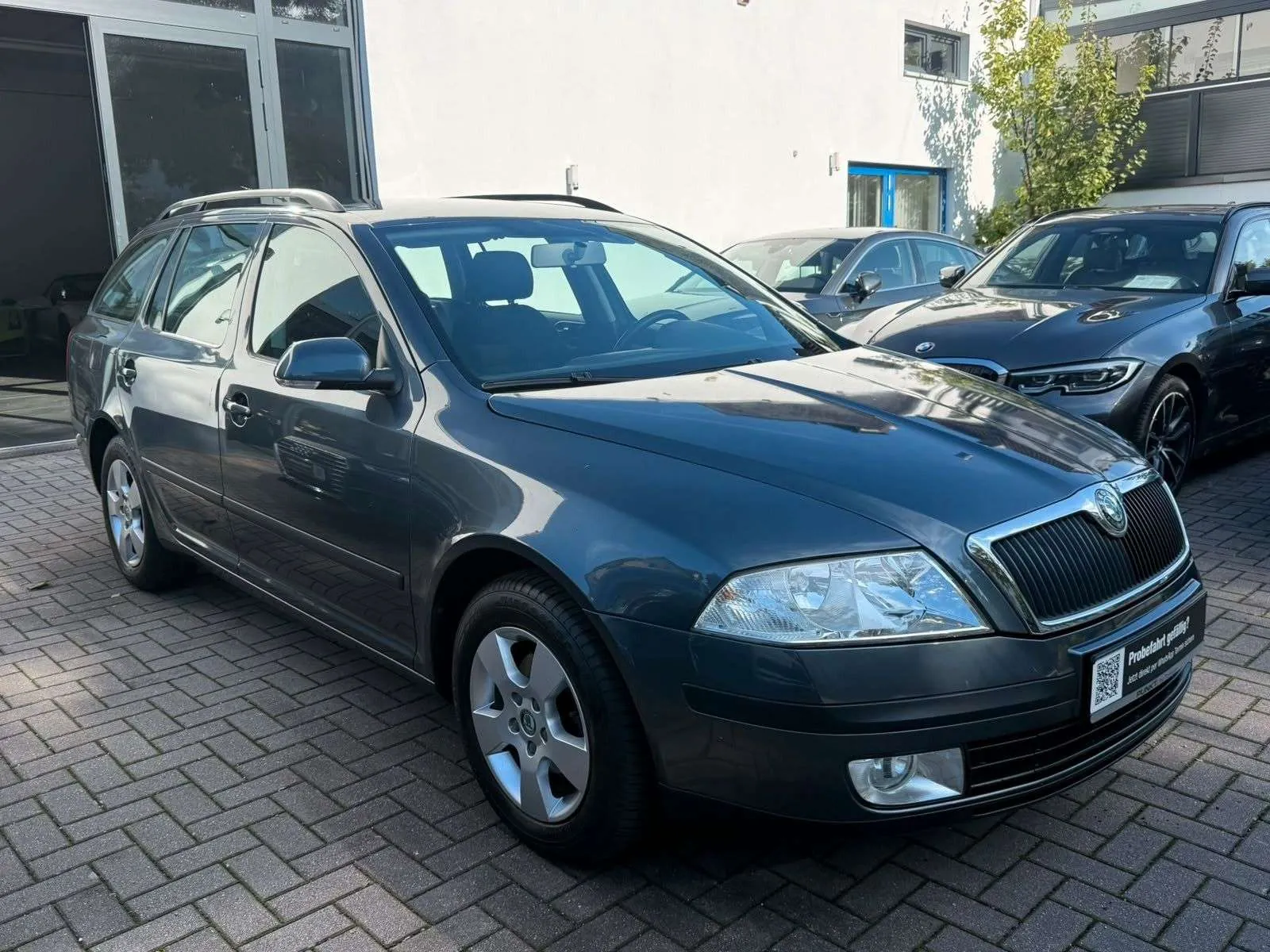 Skoda Octavia Combi 2008 photo 2