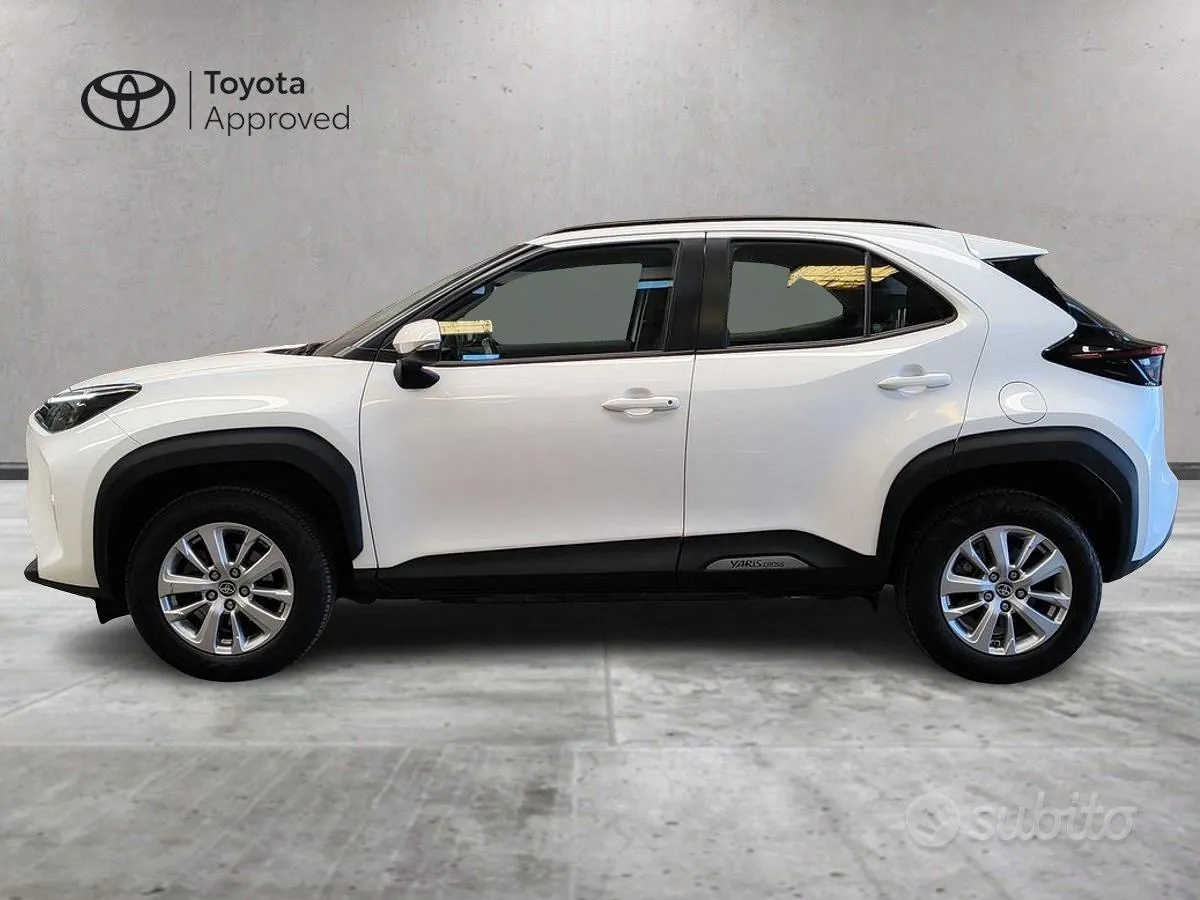 Toyota Yaris Cross 2023 photo 3