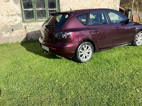 Mazda 3 2007 photo 2