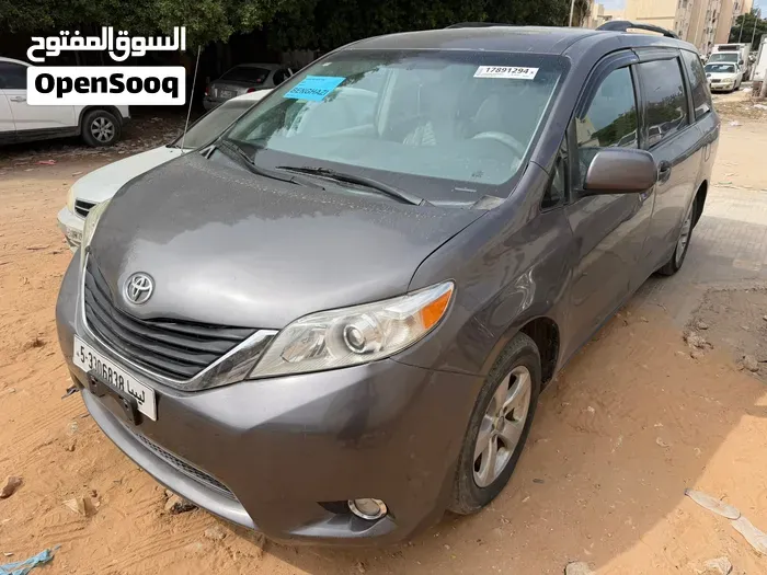 Toyota Sienna