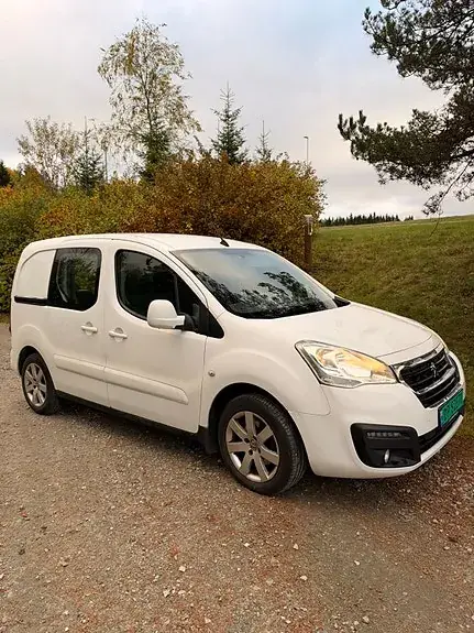 Peugeot Partner 2015 photo 2