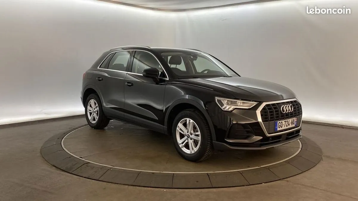 Audi Q3 2023 photo 3