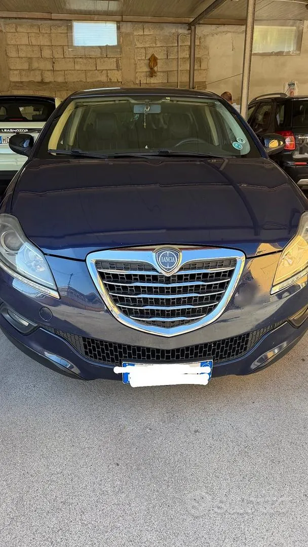 Lancia Delta 2011 photo 2