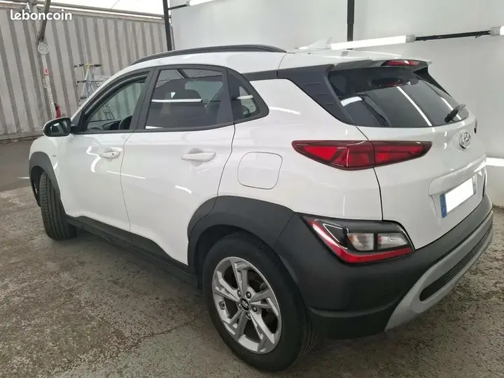 Hyundai Kona 2023 photo 2