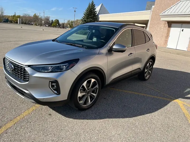Ford Escape 2024 photo 4