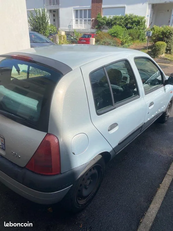 Renault Clio 1999 photo 4