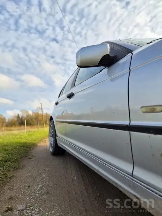 BMW 316 2001 photo 4