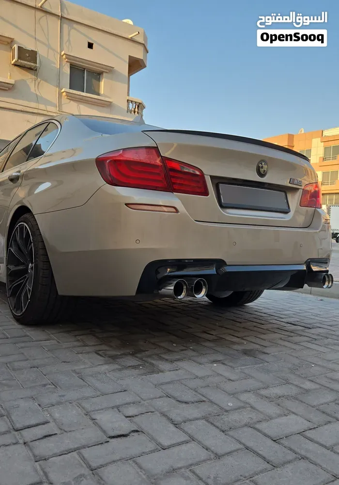 BMW 5 Series 2011 photo 3