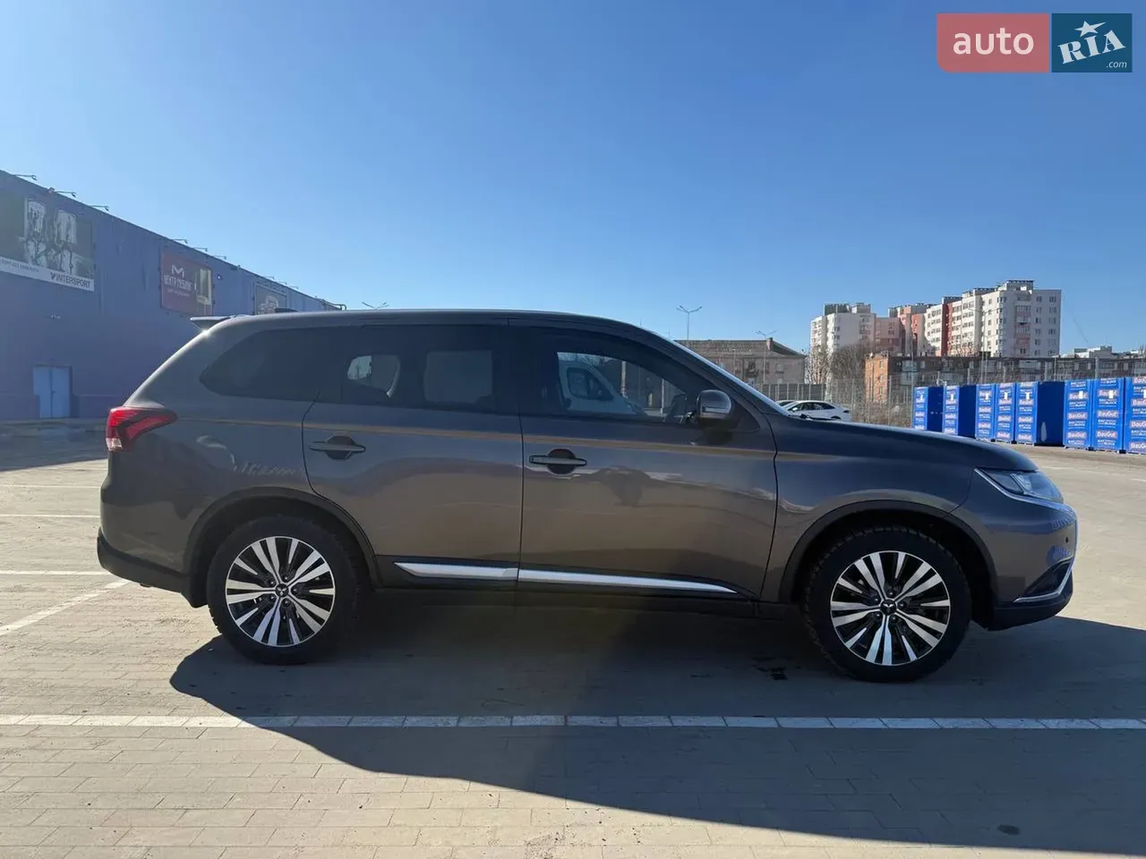 Mitsubishi Outlander 2021 photo 3