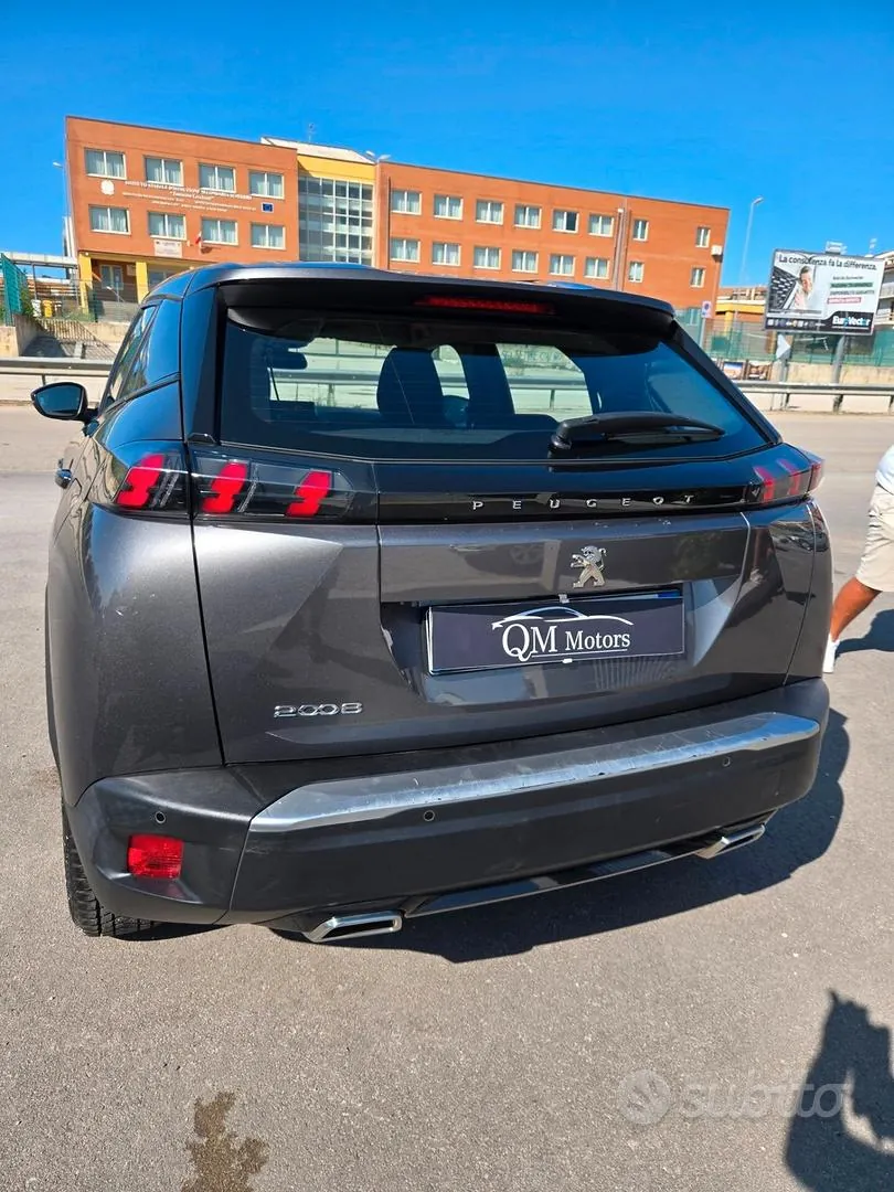 Peugeot 2008 2021 photo 5