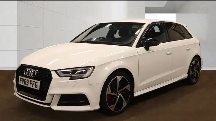 Audi S3 2019 photo 2
