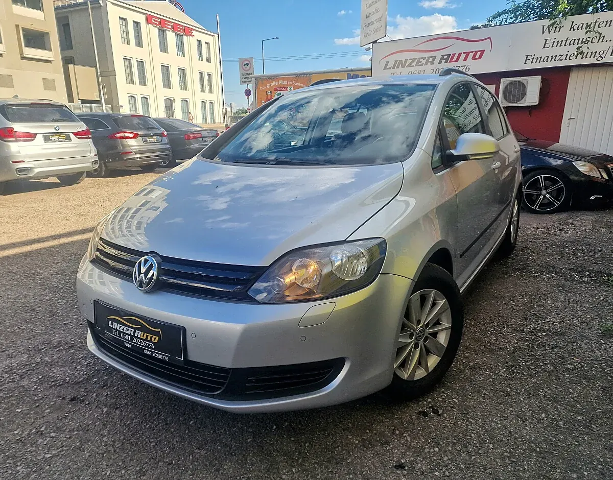 Volkswagen Golf 2011 photo 3